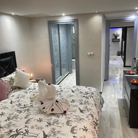 מרקש Appartement En Duplex Avec 3 Chambres Haut Standing Gueliz Marrakech מראה חיצוני תמונה