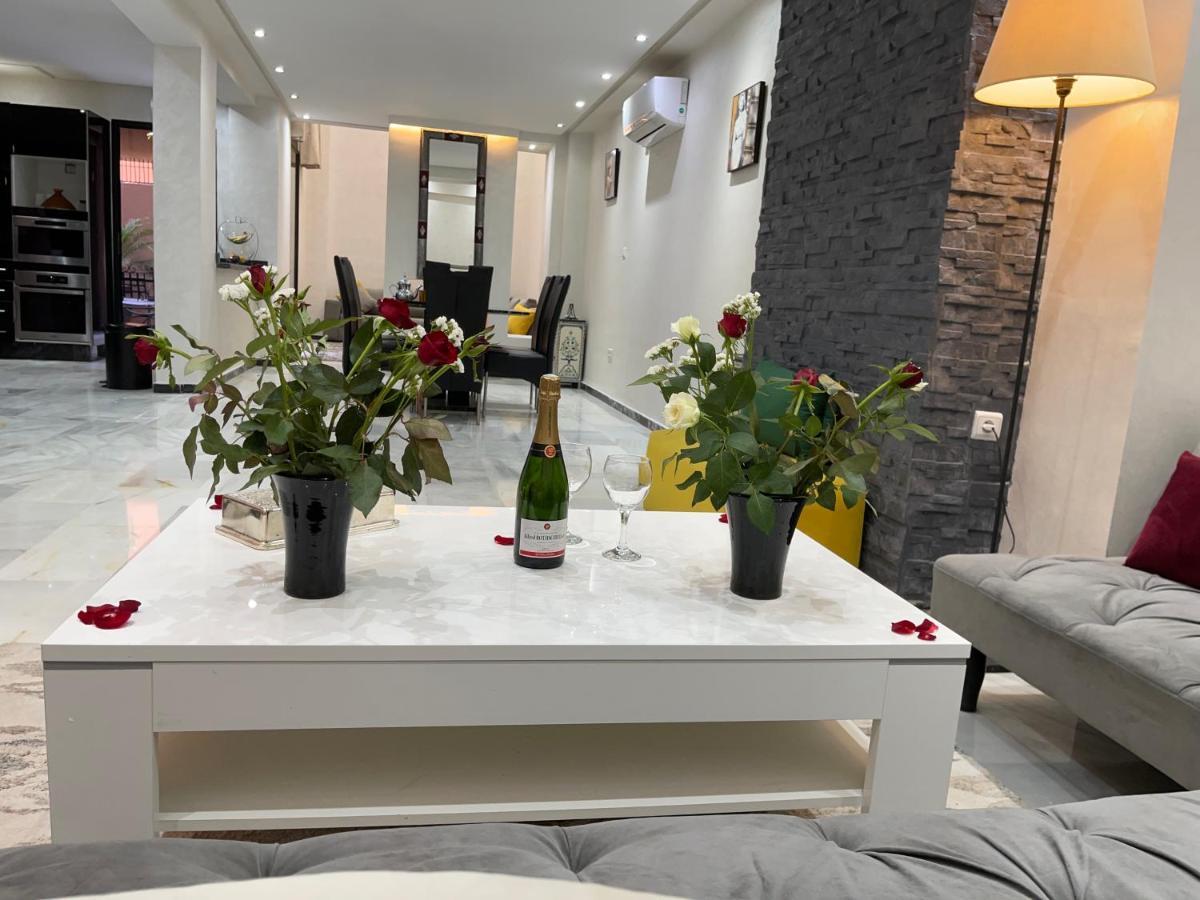 מרקש Appartement En Duplex Avec 3 Chambres Haut Standing Gueliz Marrakech מראה חיצוני תמונה